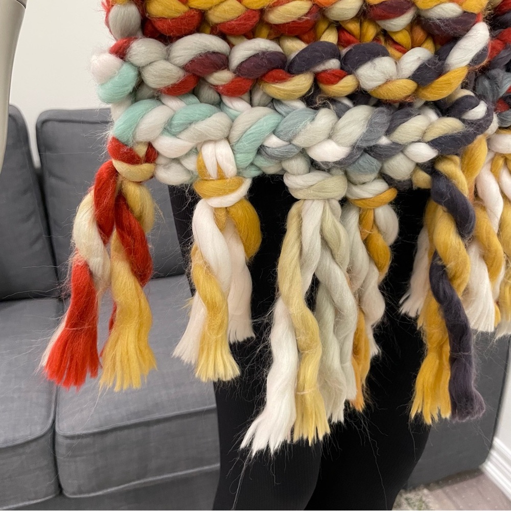 Oversized Chunky SCARF WITH FRINGE Beautiful Colours Soft Warm Fun to Wear - Picture 9 of 16